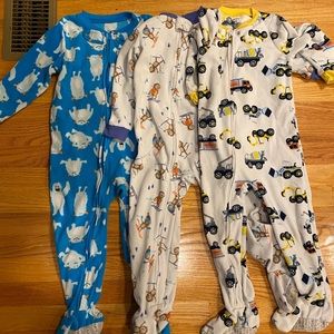 bundle of three boys long sleeve footie pajamas